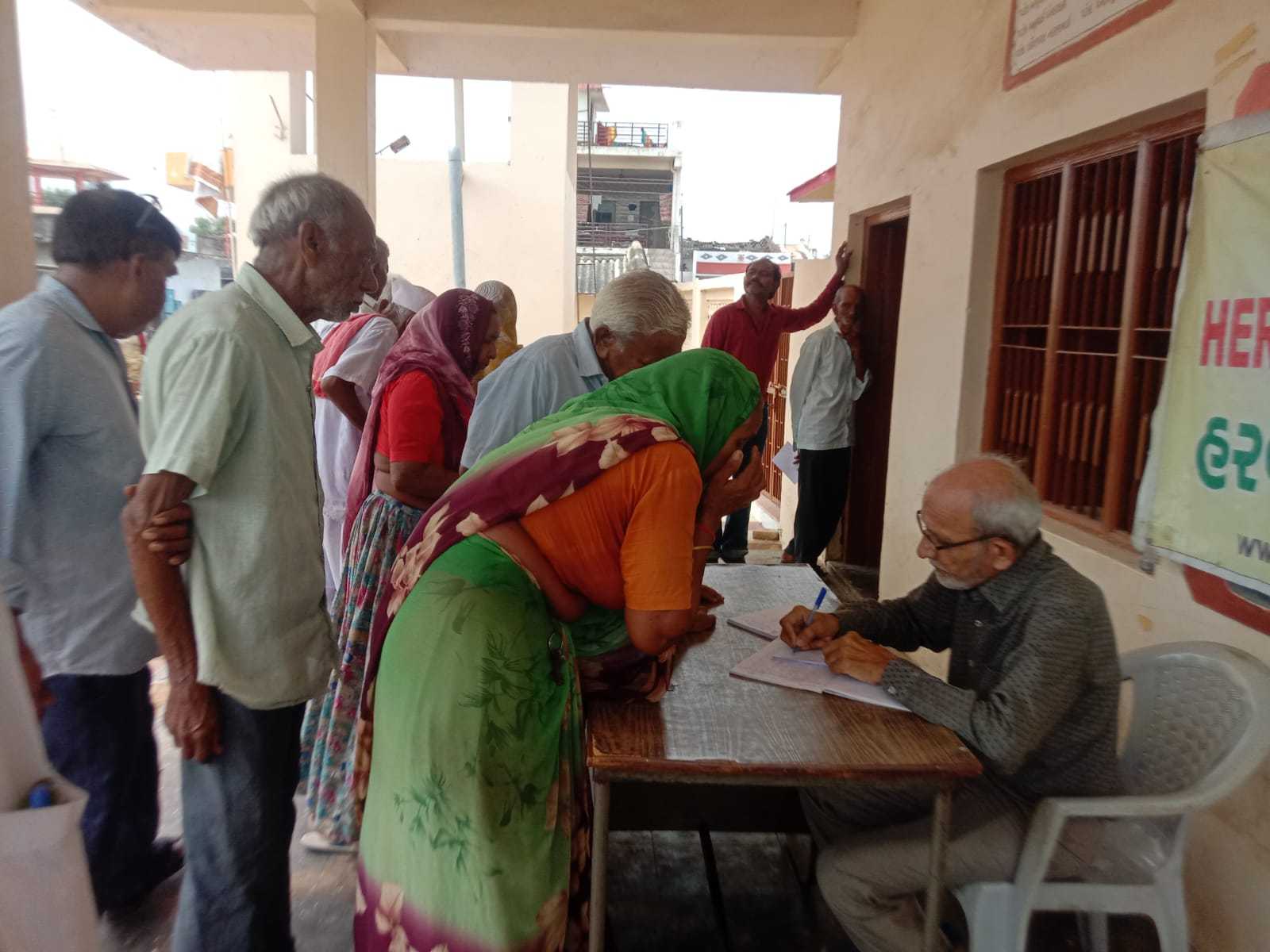 On  09.07.2024 Tuesday we had the most successful Eye and Dental care camp at a small Village  Gulabpura, taluka Manasa, Jilla Gandhinagar. 
In EYE CARE CAMP a total of 110 village people turn out for check-ups.(Male 59 female 51) Of which 38 senior citizens (Male 21 female 17 ) We have distributed 92 spectacles to needy villagers. 13 village people have cataracts and were advised to get an operation at a nearby hospital. 
We express thanks Dr Chandrakant Patel and Dr Kirtibhai Patel for their service and valuable time
In THE DENTAL SECTION, 86 villagers turned up for check (Males 52 Female 34) of which 22 senior citizens (Males 13 Female 9).  The students of the village school were taught how to brush their teeth.
We thank the Team of Bopal Dental College for their valuable service.
We appreciate the efforts of Mrs Anitaben of SEWA Gandhinagar for introducing us to this village, providing all the necessary arrangements, and helping us to bring smiles to the faces of the villagers.